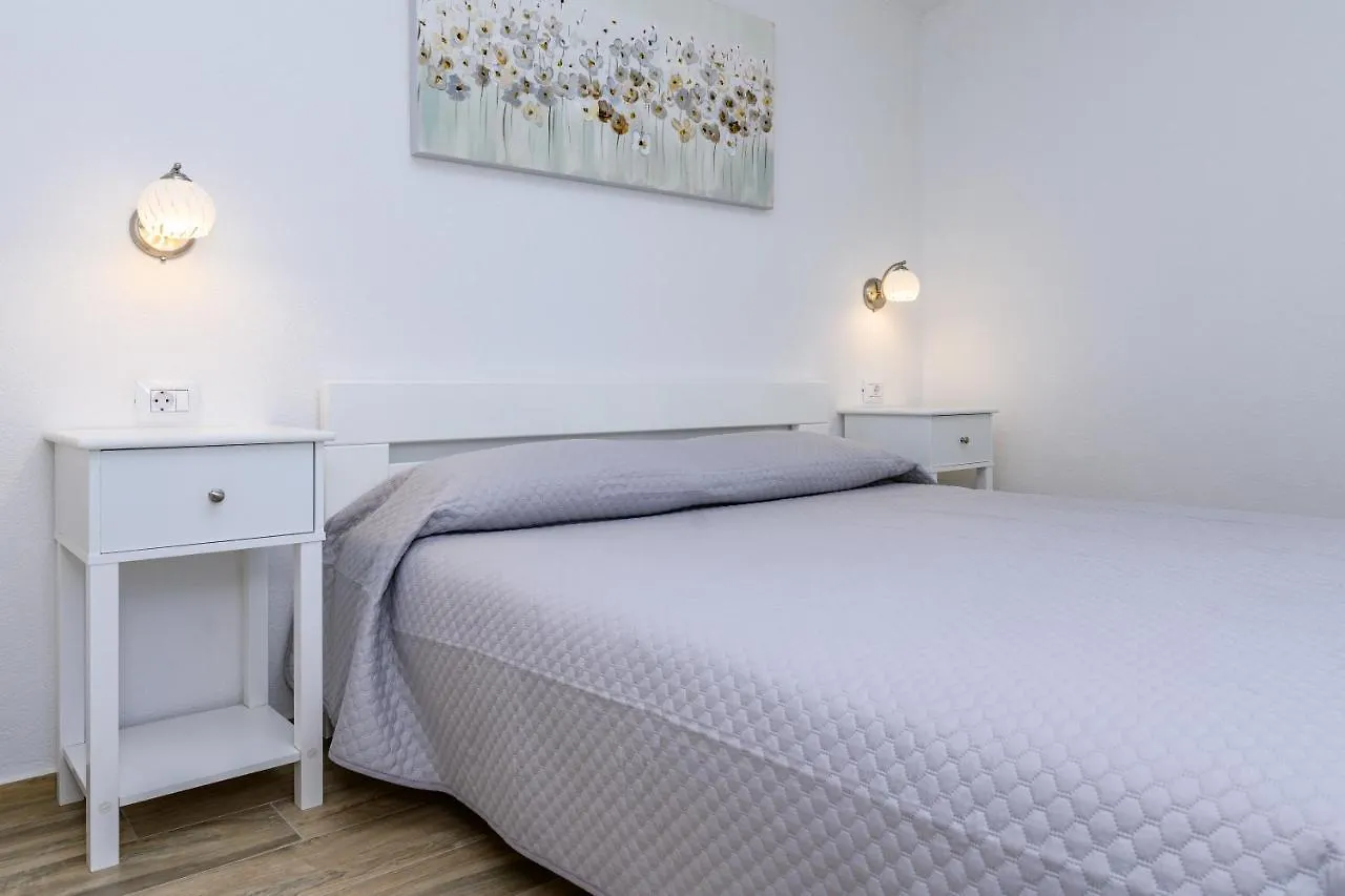 Krcina Holiday Home Cres Apartment